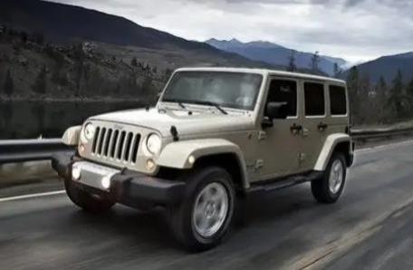 牧马人发动机多少钱一台(牧马人内饰)