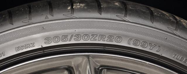 轮胎zr和r有什么区别,轮胎是r的好还是zr的好