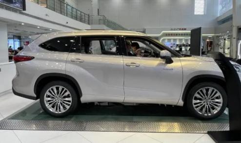 汉兰达隔音改装(汉兰达后备箱)