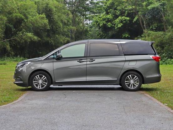 长安CS35方向盘卡顿怎么回事(长安cs15方向盘下面的4个按键是干嘛的)