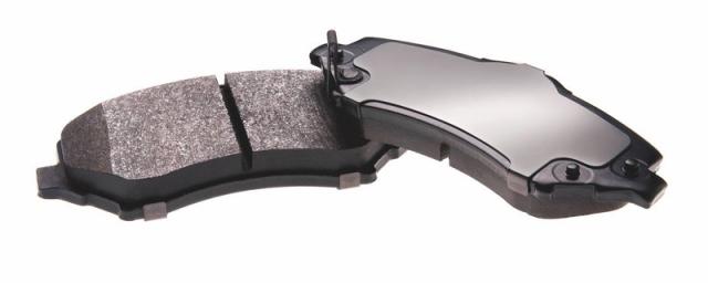 奔驰e300l刹车片多久换一次,奔驰e300刹车盘什么时候更换