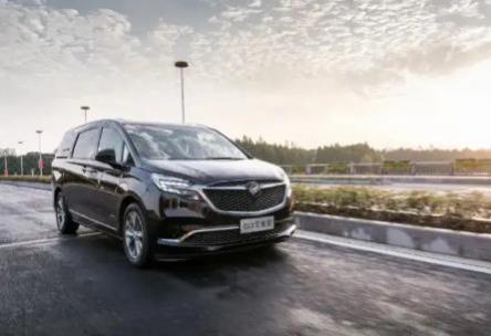 别克GL8刹车失灵(别克gl8保养周期)