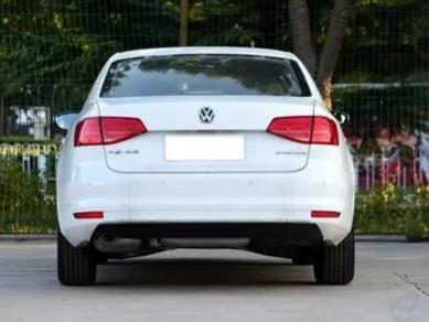 速腾引擎盖如何打开(速腾刹车距离)