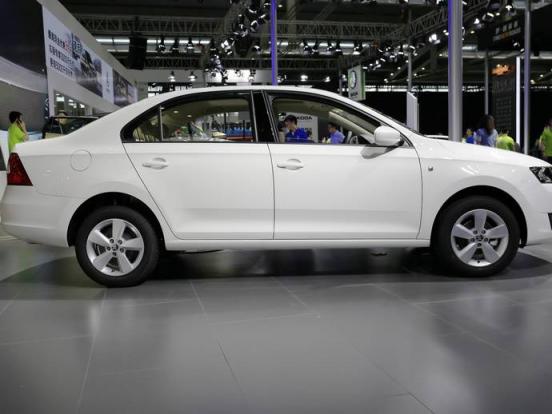 奥迪a6usb接口在什么地方(奥迪a8lusb接口在什么地方)