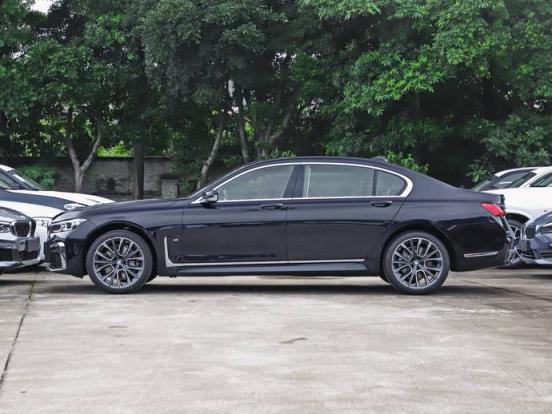 雨天行车的注意事项中正确的是,雨天安全行车的注意事项是什么?[多选题]