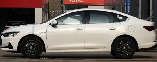 比亚迪混动车怎么充电总是充不满自己就不充了,比亚迪混动车需要充电吗