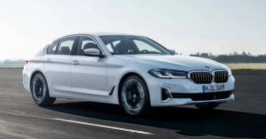 宝马5系黑色和白色对比2023款(宝马5系后备箱)