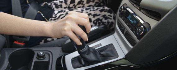 自动挡的车冬天用热车吗,冬天手动挡的车用热车吗