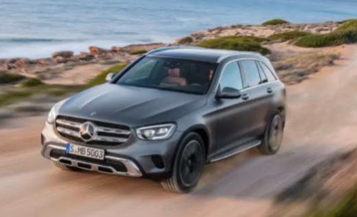 奔驰gl一年养车费用(奔驰GLC天窗怎么开启)