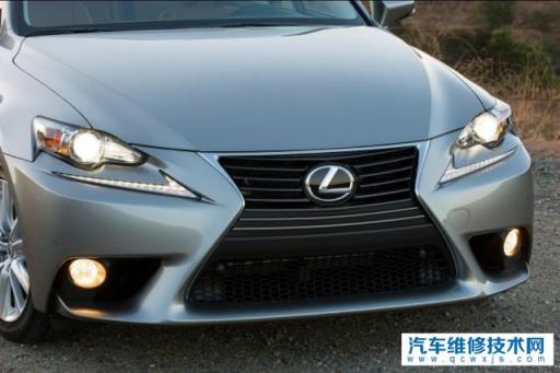 汽车一启动出风口就出风,汽油发动机打开风门就熄火