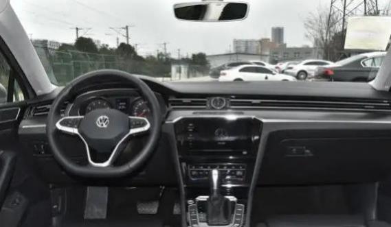 迈腾用车体验(迈腾烧机油吗)