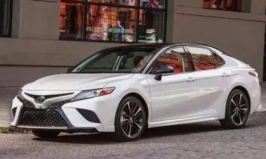 凯美瑞轮胎品牌(凯美瑞驾驶感受)