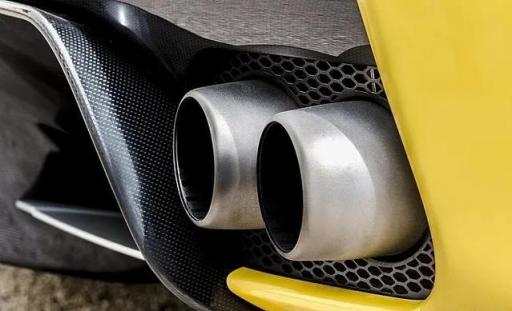 汽车排气管冒白烟怎么回事,排气管冒白烟怎么回事