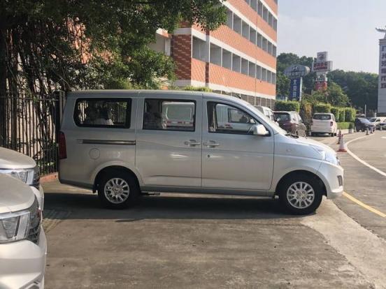 东风日产骊威买手动挡还是自动挡,东风日产骊威自动挡怎么开