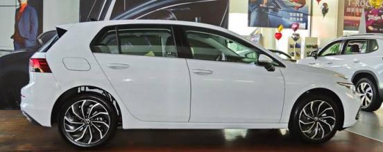 车机系统位置调整功能升级(怎么调整方向盘的位置)