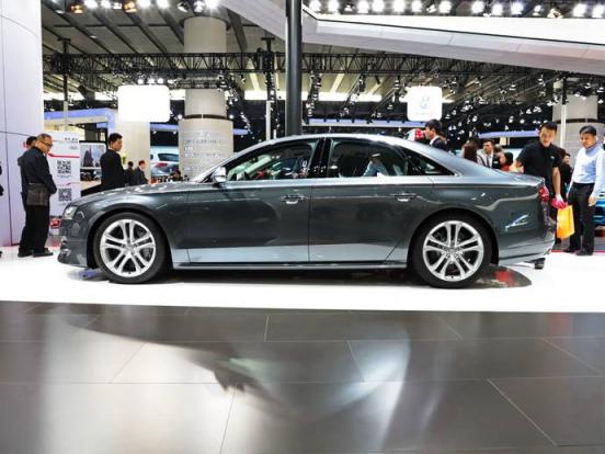 宝马x5cd机怎么拆下来(宝马X6点烟器怎么拆下来)