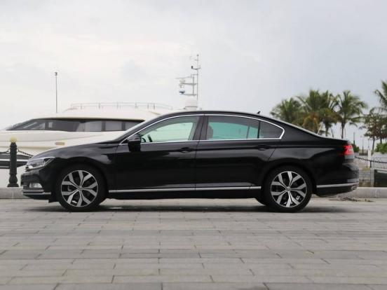 宝马M3符合哪个标准(奔驰和宝马哪个车好些)