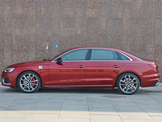 新款奥迪a6混动24伏省油吗(奥迪最新款a8什么时候上市?)