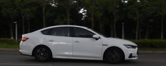 柴油车冬天电瓶怎么保养(冬天防止汽车电瓶亏电)