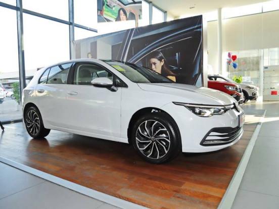 荣威真实油耗是多少？(斯柯达明锐真实油耗多少)