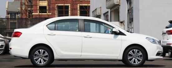 铃木锋驭可以用5W一40机油吗,铃木锋驭和维特拉哪个好些