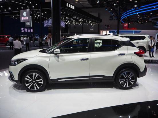 车屏幕失灵修复小技巧(汽车中控门锁失灵修复小技巧)