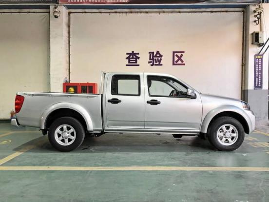 汽车下调节臂被磕了