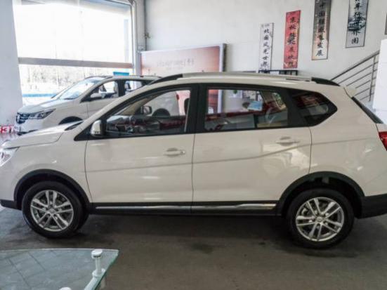 与本田xrv同级别的车有哪些(本田竞瑞是什么级别的车)