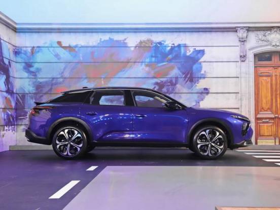 怎么区分奔驰宝马的车架号,为什么宝马不如奔驰