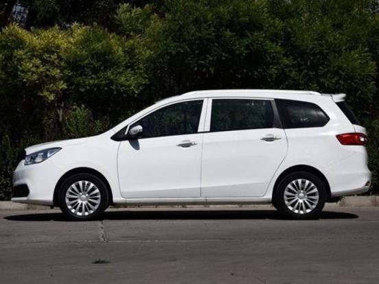 汽车转速表如何判断,汽车转速表怎么看