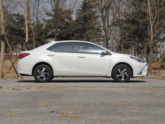 轮胎侧面有多厚图解(汽车轮胎有多厚图解)