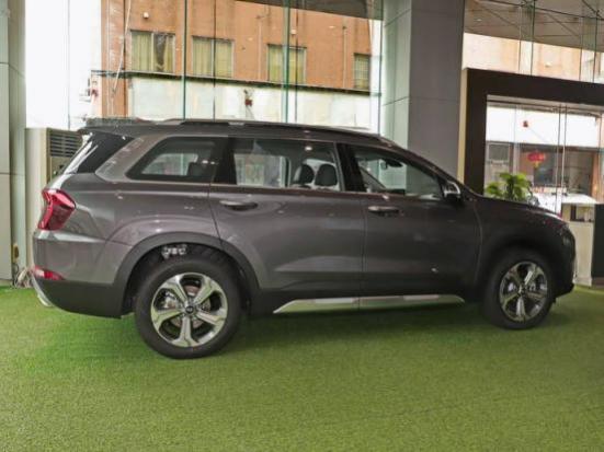 特斯拉天窗有没有遮阳板