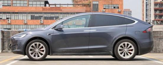 驾考倒车入库车身出线有哪些原因,车身偏左倒车如何修正