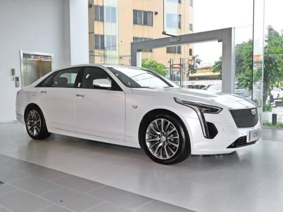 车淹到什么位置会没事(车淹到什么位置没事)