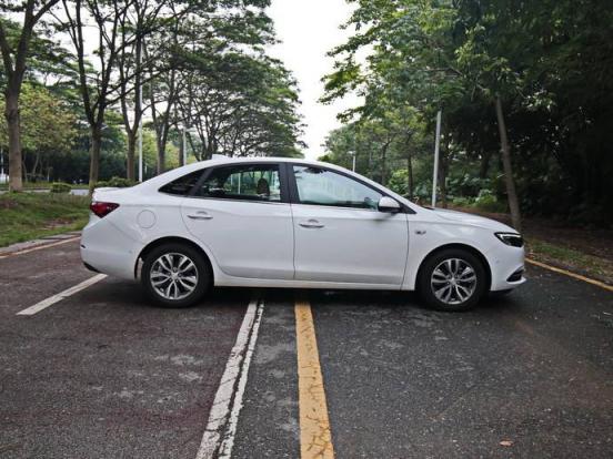 英菲尼迪fx45跟35的区别(奔驰m274和英菲尼迪m274区别)