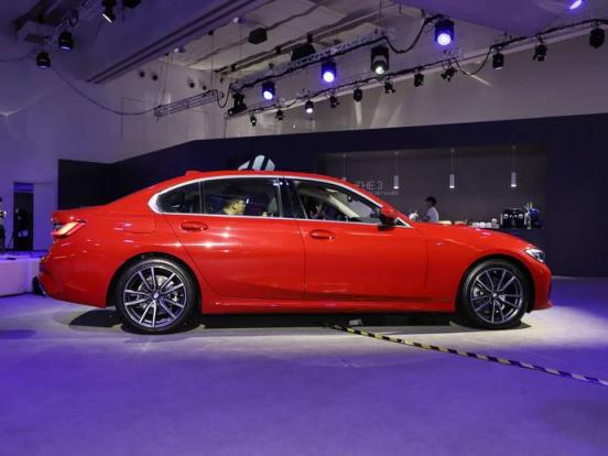 重庆高速超速百分之五十怎么处理(重庆高速低速行驶时会不会罚款)