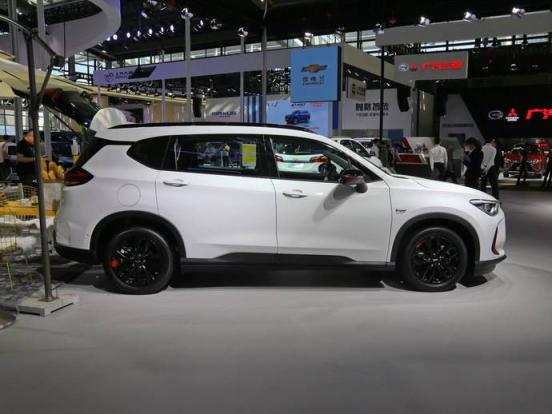 异地换行驶证需要转籍吗,异地换行驶证需要暂住证吗